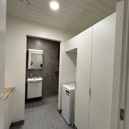 아파트 Kotimaailma - Uusi Rivitalokolmio Saunalla # 2 *